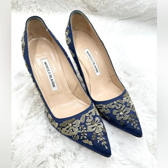 Manolo Blahnik Crystal Embellished Satin Pumps floral accents Navy Blue 37 US 7 - Picture 1 of 10